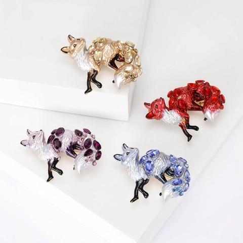 Fashion Alloy Fox Brooch For Women Korean Style Rhinestone Inlaid Enamel Animal Corsage Collar Pin Jewelry Accessories