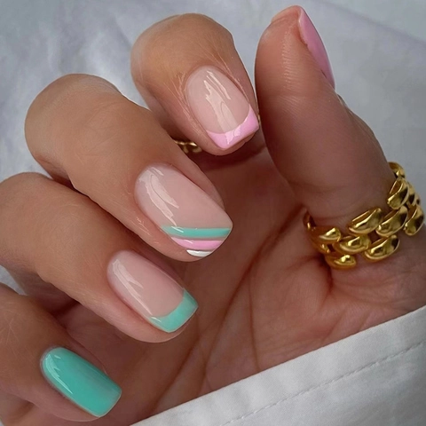 Pink Green Striped French Press On Nails Plastic Full Cover False Nails For Women Simple Sweet Style Manicure
