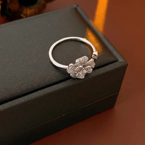 Anello Fiore Aperto Rame Zirconia Regolabile Tono Argento Gioielli Elegante Moda Squisito