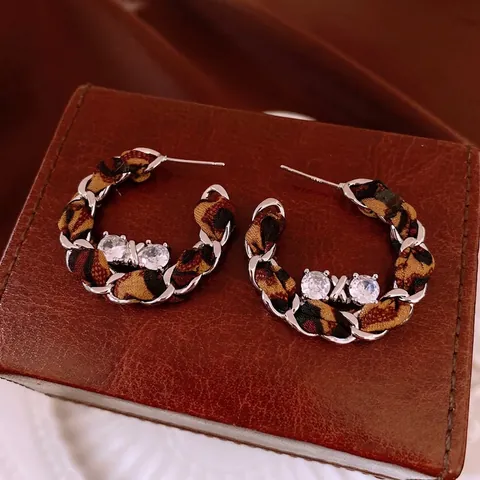 Vintage Creolen Mit Leopardenmuster Stoff Und Metallkette Zirkonia Akzente 925 Sterling Silver Earring Post