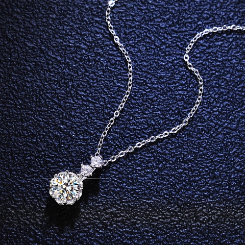 Collier Pendentif en Argent Sterling 925 Moissanite Zirconia Rond Brillant Trois Pierres Chaîne Box Bijoux pour Femmes