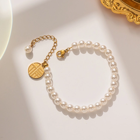 Elegante Bracciale in Acciaio al Titanio con Perle Artificiali da Donna Ciondolo Rotondo Carattere Fu Placcato Oro Gioielli Moda