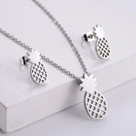 Hollow Out Pineapple Necklace And Earrings Jewelry 316 Stainless Steel 18K Gold Plated Fruit Tropical Fashion For Women