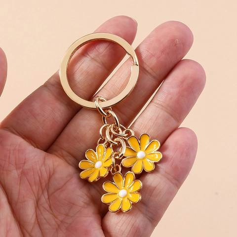 Llavero De Margaritas Aleación Esmalte Dulce Floral Bolso Colgante Regalo Para Mujeres Niñas