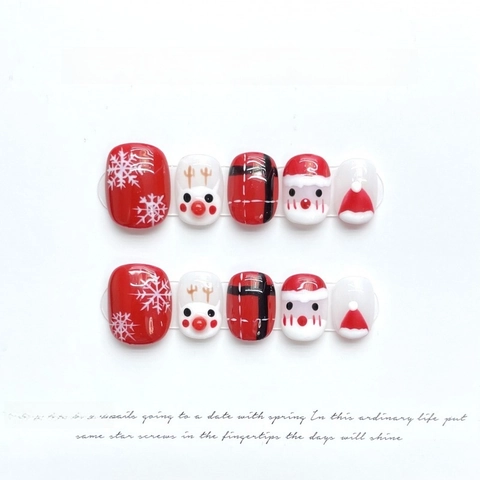 Handmade Red Christmas Elk Short Press On Nails For Women Festive Snowflake Santa Claus Pattern Reusable Nail Patches Jewelry