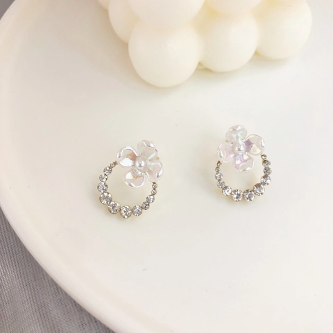 Eleganti Orecchini a Bottone a Fiore per Donna Dolce Perla Artificiale Floreale Intarsio di Strass Perno in Argento Sterling 925 Gioielli
