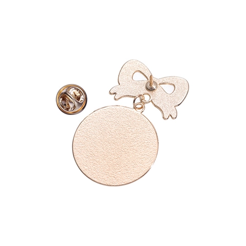Cartoon Animal Enamel Brooches Cute Zinc Alloy Bowknot Badges For Women Kids Accessory Rabbit Bear Deer Otter Enamel Pins