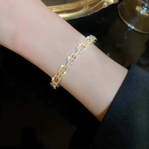 Elegant Gold Plated Copper Chain Link Open Bangle Bracelet For Women With Shiny Pavé White Zircon Luxury Fashion Jewelry