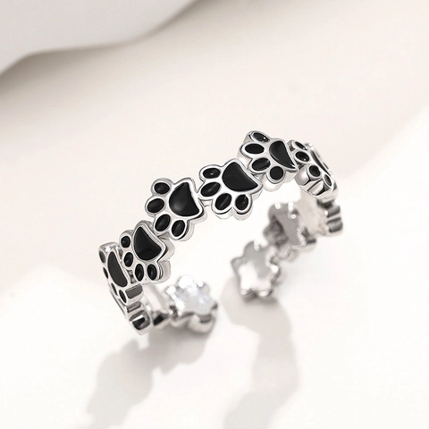 Cute Cat Paw Print Ring Copper Black Enamel Animal Track Band Jewelry For Women Sweet Daily Accessories