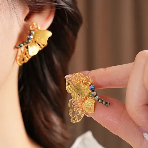 Pendientes De Botón De Mariposa Con Poste De Plata Aleación Hueca Cuentas Coloridas Estilo Vintage Para Mujeres