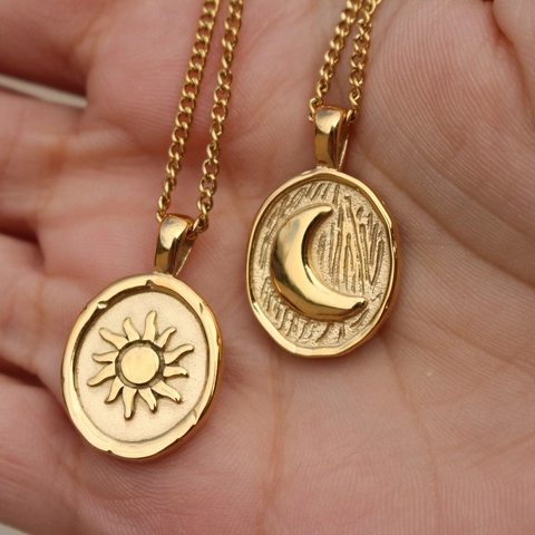 Himmlische Runde Münze Sonne Mond Anhänger Halskette Vintage Edelstahl 18K Vergoldeter Schmuck Für Frauen