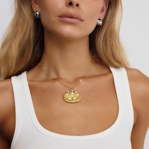 Stainless Steel Ocean Theme Necklace For Women Gold Plated Sea Turtle Seashell Pendant Enamel Clavicle Chain Jewelry