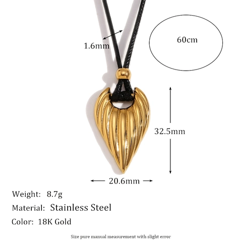 Collier Pendentif Cœur Aile Acier Inoxydable Plaqué Or 18K Design De Niche Bijoux De Mode Pour Femmes Corde Noire