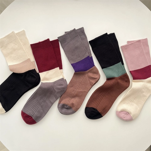 Women Japanese Vintage Color Block Ribbed Knit Crew Socks Soft Warm Acrylic Striped Slouchy Socks Autumn Winter Accessory