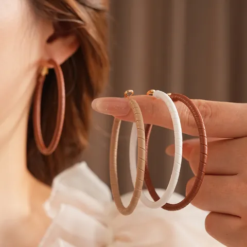 Grandi Orecchini A Cerchio Tondi Rivestiti In Pelle Ferro Minimalista Vintage Gioielli Di Moda Per Donne Con Perno In Argento