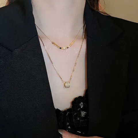 Double Layer Necklace 18K Gold Plated Copper Cubic Zirconia Cylinder Pendant Square Beads Elegant Light Luxury Jewelry