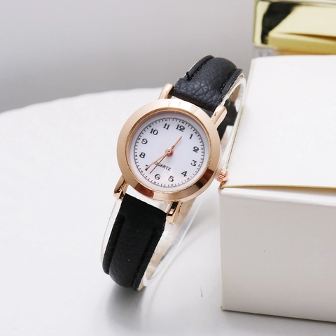 Women Quartz Watch Vintage Simple Small Dial PU Leather Strap Alloy Case Casual Elegant Wristwatch For Girls Students