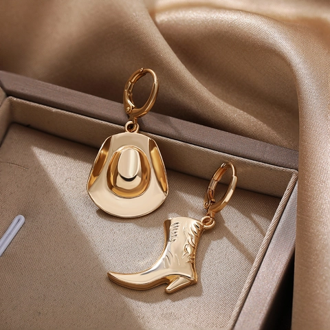 Boucles D'oreilles Pendantes Asymétriques Alliage De Zinc Style Chapeau Et Botte De Cowboy Doré Pour Femmes