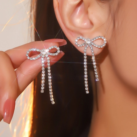 Elegante Schleife Lange Quasten Ohrringe Mit Strass Eingelegter Kupferschmuck Mit Edelstahl Ohrstecker Für Damen Hochzeit