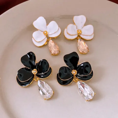 Vintage Bloemen Hangende Oorbellen Met Emaille Bloem Waterdruppel Kristal En Zilveren Oorsteker Voor Dames