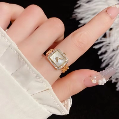Bague Fleur Émail Baroque Vintage Plaquée Or 18K Cuivre Forme Montre Coquille Künstliche Perle Ouverte Ajustable Bijoux Femmes