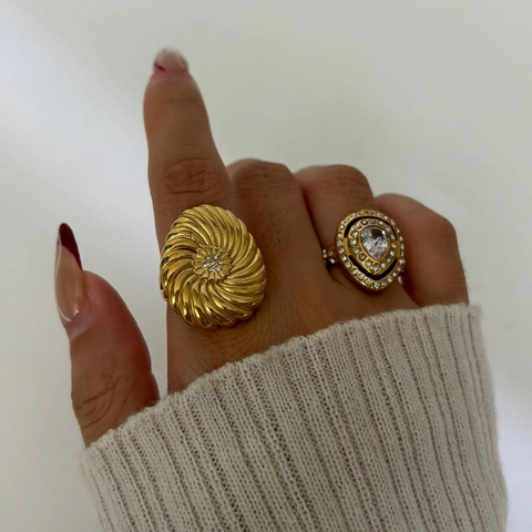 Luxury Stainless Steel Zirconia Flower Water Drop Ring For Women Gold Plated Spiral Design Ins Style Fashion Jewelry