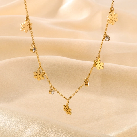 Collier Pendentif Flocon De Neige Acier Inoxydable Plaqué Or 18K Zircon Cristal Bijoux Choker Pour Femmes