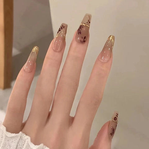 Coffin Press On Nails Gradiënt Bruin Retro Roos Bloemen Goud Lijnen Kunstmatige Valse Nagels Met Lijm Franse Stijl