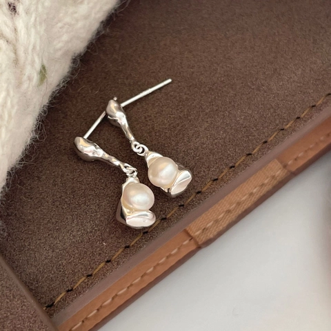 Wassertropfen Künstliche Perlenohrringe Unregelmäßiges Metall Mit 925 Sterling Silber Stecker Minimalistischer Retro Französischer Schmuck