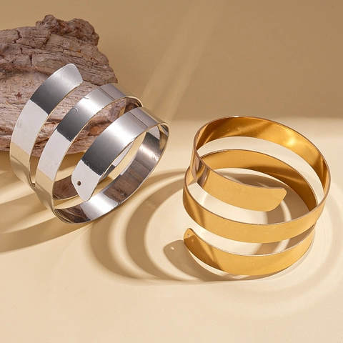 Brazalete De Brazo En Espiral De Varias Capas Metálico Pulido De Hierro Minimalista Ancho Geométrico Para Mujer Joyería