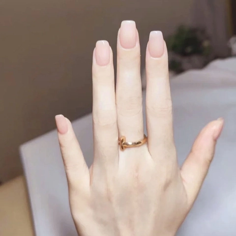 Press On Nägel Matt Nude Rosa Quadratisch Rund Kurz Künstliche Fingernägel Full Cover Maniküre Täglich