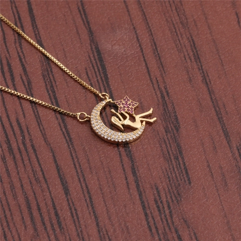 Moon Goddess Crescent Pendant Necklace Copper With Sparkling Zircon Star Box Chain Fashion Jewelry For Women Elegant