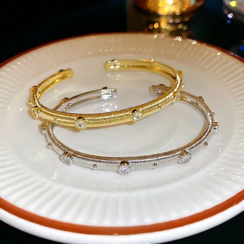 Vintage Textured Cuff Bracelet Copper Gold Plated Round Zircon Inlaid Open Bangle For Women Retro Palace Style