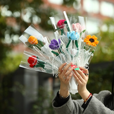 Handgemachter Gestrickter Blumenstrauß Häkel Tulpe Sonnenblume Einzelstamm Verpacktes Geschenk Für Abschlussfeier Geburtstag