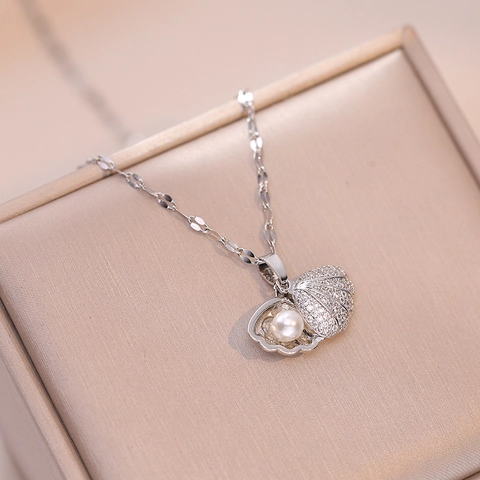Titanium Steel Shell Artificial Pearl Pendant Necklace With Zirconia Inlaid Gold Silver Elegant Jewelry For Women Gift