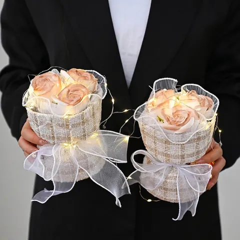 Bouquet Di Rose Di Sapone Avvolto In Tessuto Tweed Regalo Romantico Fatto A Mano Per Matrimonio Compleanno Festa