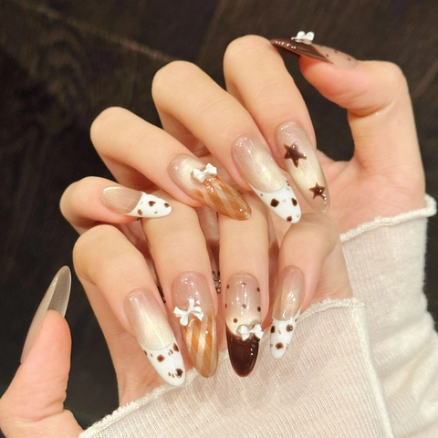 Handgefertigte Französische Leoparden Aufpressnägel Braun Schokoladenmousse 3D Schleife Stern Lang Oval Künstliche Nägel Damen