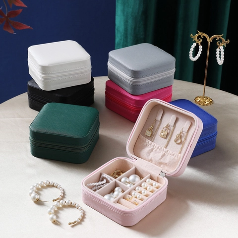 Portable Travel Jewelry Box PU Leather Square Storage Case For Rings Earrings Necklaces Zipper Closure Small Organizer