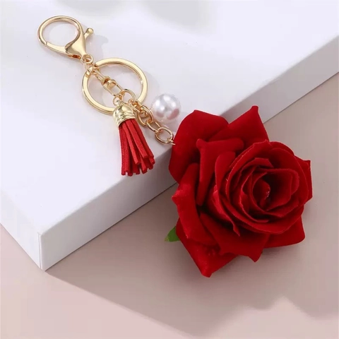 Sweet Rose Flower Keychain With Artificial Pearl Tassel Gold Metal Key Ring Elegant Bag Pendant For Women Graduation Gift