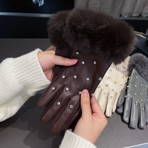 Women Winter Fashion Gloves Faux Leather Touchscreen Thick Warm Fleece Lined With Faux Fur Cuff Rhinestones Decor