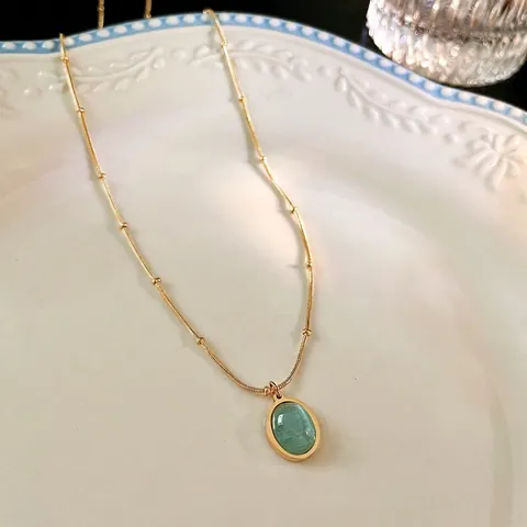 Vintage Ovalen Groene Kattenoog Steen Hanger Ketting Titanium Staal Gouden Kralen Ketting Voor Vrouwen Elegante Sieraden