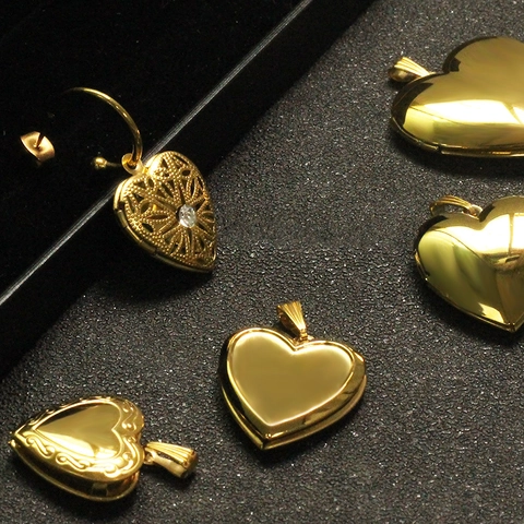 Vintage Stainless Steel Heart Locket Pendant Necklace For Women Engraved Openable Photo Frame Rhinestone Jewelry Gift