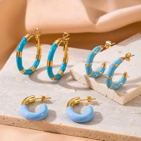 Boucles D'oreilles Créoles En Forme De C En Acier Inoxydable Émail Bleu Ciel Texture Torsadée Bijoux Rétro Français Luxe