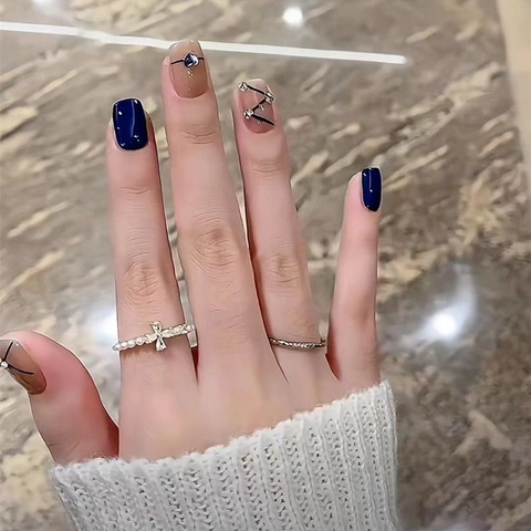 Unghie Finte Corte Quadrate Blu Galassia Con Strass E Linee Geometriche In Plastica ABS Per Donne