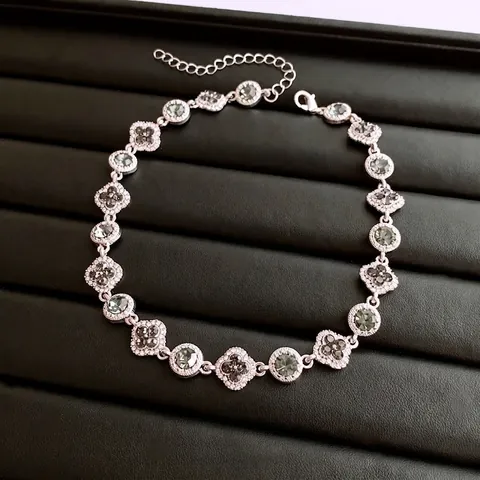 Collar Con Colgante De Flor Y Trébol Vintage Cobre Con Diamantes De Imitación Coloridos Cadena Para Suéter Estilo Palacio Mujeres