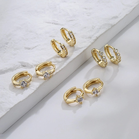 Piccoli Orecchini A Cerchio In Rame Placcato Oro 18K Zirconia Cubica Gioielli Di Moda Eleganti Minimalisti Per Donne