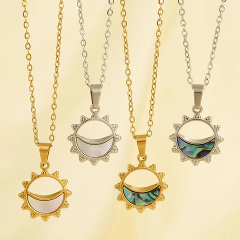 Sun Moon Pendant Necklace 304 Stainless Steel Natural Mother Of Artificial Pearl Abalone Shell 18K Gold Plated Bohemian Celestial Jewelry