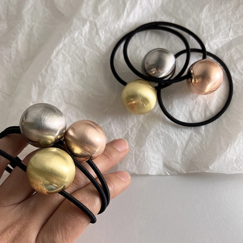 Minimalistisch Metall Kugel Pferdeschwanz Halter Elastische Haargummi Für Damen Gebürstete Textur Gold Silber Rosegold Mode Haarschmuck