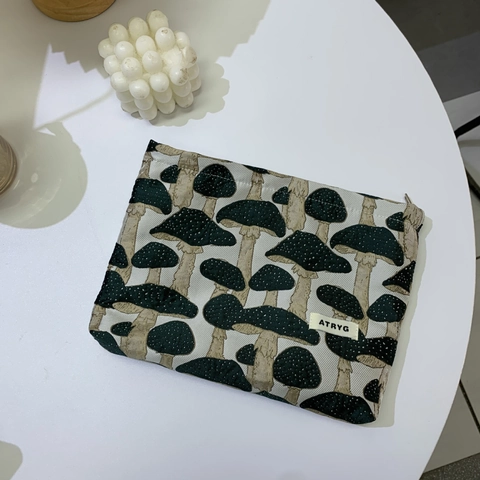 Mushroom Pattern Makeup Bag Polyester Jacquard Fabric Vintage Cosmetic Pouch For Travel Home Storage Women Organizer Zip