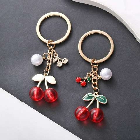 Llavero de Cereza de Verano Aleación de Zinc Esmalte Colgante de Fruta Con Perla Artificial Encanto de Bolsa Accesorio para Mujer Regalo